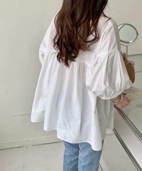 emi+(エミプラス)の「フロントギャザーチュニックブラウス(シャツ/ブラウス・レディース・ホワイト/ブラック/グリーン/モカ/ブルーグレー/パープル/チャコールグレー/ベージュ/ライトブルー・FREE)」の16枚目の写真