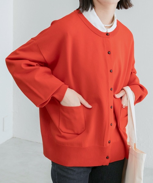 BONLECILL(ボンルシール)の「クルーネック ポケット付きオーバーサイズカーディガン(カーディガン/ボレロ・レディース・ブラック/ピンク/ブルー/グリーン/アイボリー/レッド/ブラック系その他・FREE)」の10枚目の写真