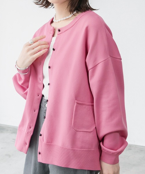 BONLECILL(ボンルシール)の「クルーネック ポケット付きオーバーサイズカーディガン(カーディガン/ボレロ・レディース・ブラック/ピンク/ブルー/グリーン/アイボリー/レッド/ブラック系その他・FREE)」の9枚目の写真