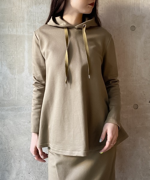 Dignite collier(ディニテコリエ)の「【Dignite collier/ディニテコリエ】Aラインフレアパーカー(パーカー・レディース・ブラック/カーキ・FREE)」の1枚目の写真