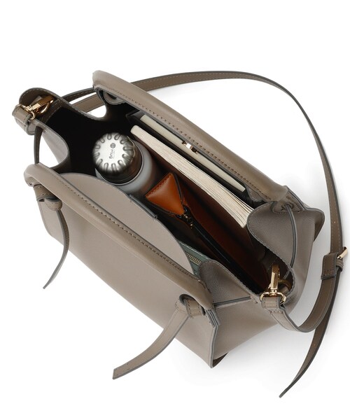 SOUP(スープ)の「◆ベルテッドバッグ(ハンドバッグ・レディース・サンドベージュ/ネイビー・00)」の10枚目の写真