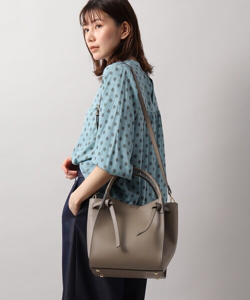 SOUP(スープ)の「◆ベルテッドバッグ(ハンドバッグ・レディース・サンドベージュ/ネイビー・00)」の11枚目の写真