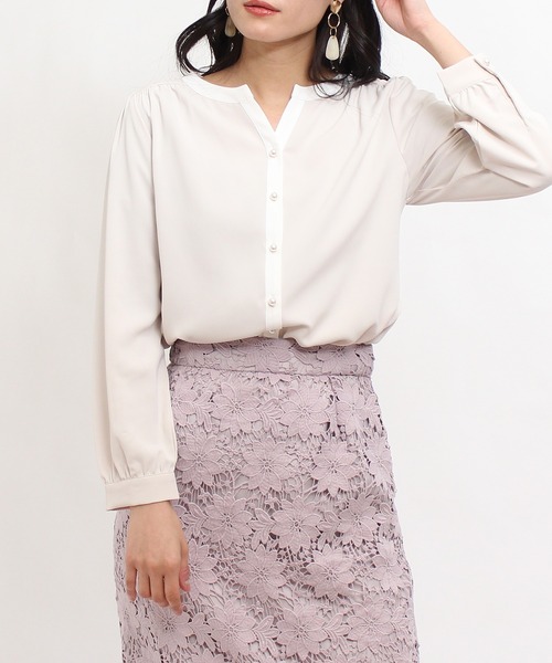 TRUDEA（トルディア）の「配色使いパールボタンスキッパーブラウス（シャツ/ブラウス・レディース・ミント/モカ/ピンクベージュ/ベージュ/ホワイト/サックスブルー・SMALL/MEDIUM/LARGE）」の4枚目の写真