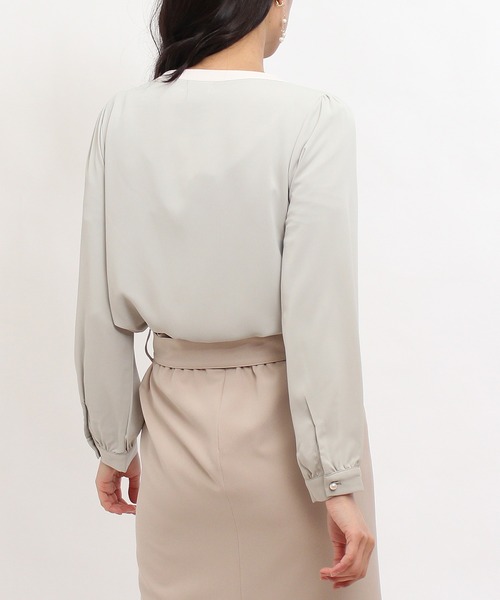 TRUDEA（トルディア）の「配色使いパールボタンスキッパーブラウス（シャツ/ブラウス・レディース・ミント/モカ/ピンクベージュ/ベージュ/ホワイト/サックスブルー・SMALL/MEDIUM/LARGE）」の21枚目の写真