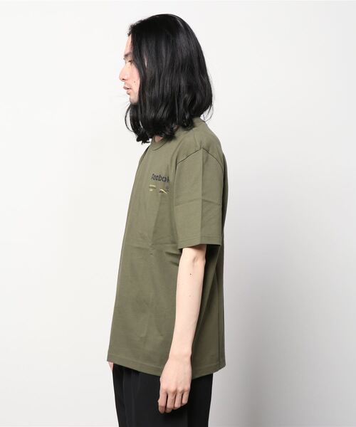 Reebok(リーボック)の「クラシックス Tシャツ / Classics T-Shirt /(Tシャツ/カットソー・メンズ・アーミー/レッド系その他/ブラック・SMALL/LARGE/MEDIUM/X-SMALL/XXX-LARGE/XX-LARGE/X-LARGE)」の7枚目の写真