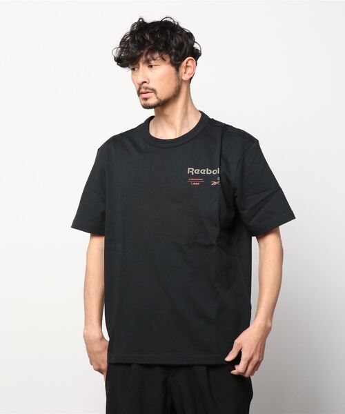 Reebok(リーボック)の「クラシックス Tシャツ / Classics T-Shirt /(Tシャツ/カットソー・メンズ・アーミー/レッド系その他/ブラック・SMALL/LARGE/MEDIUM/X-SMALL/XXX-LARGE/XX-LARGE/X-LARGE)」の15枚目の写真