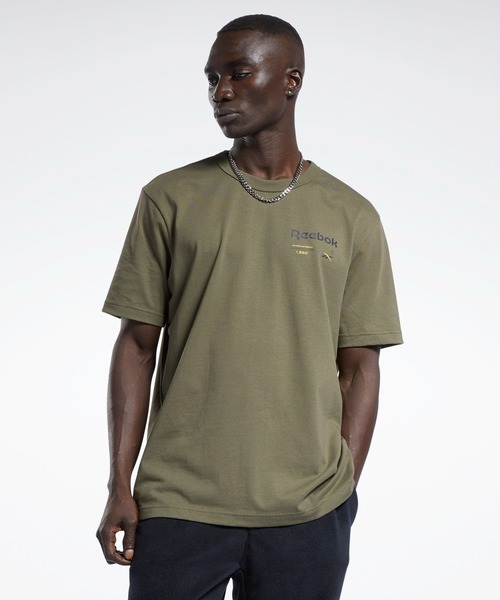 Reebok(リーボック)の「クラシックス Tシャツ / Classics T-Shirt /(Tシャツ/カットソー・メンズ・アーミー/レッド系その他/ブラック・SMALL/LARGE/MEDIUM/X-SMALL/XXX-LARGE/XX-LARGE/X-LARGE)」の17枚目の写真