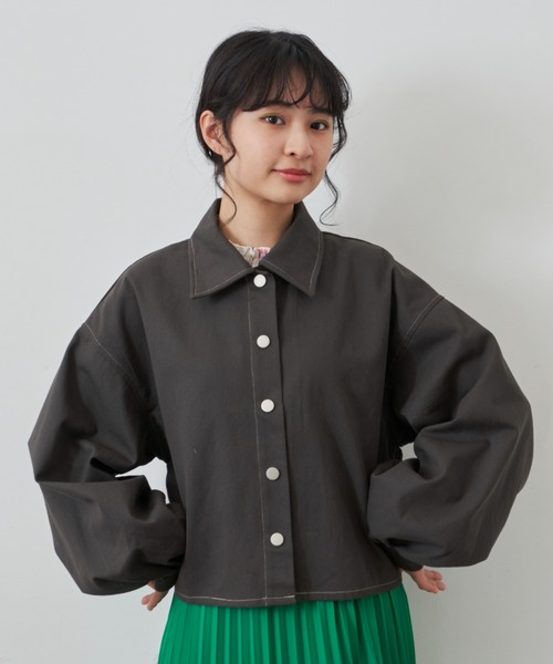 MERLOT（メルロー）の「ボリューム袖ツイルシャツJK（デニムジャケット・レディース・ホワイト/チャコールグレー/ライトブルー・FREE）」の8枚目の写真