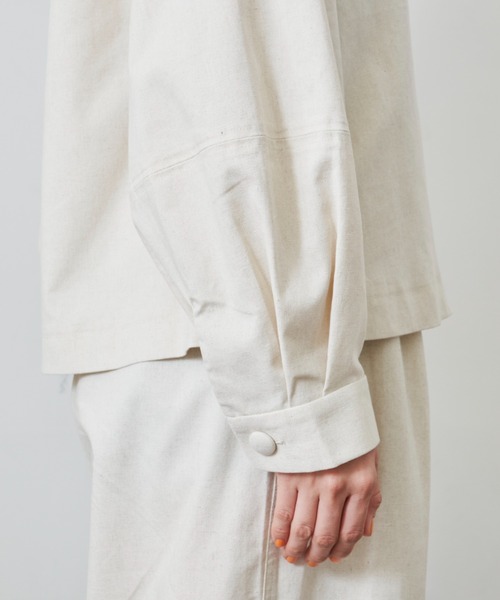 MERLOT（メルロー）の「リネン3Dスリーブジャケット/セットアップ（ノーカラージャケット・レディース・ライトグリーン/ナチュラル・FREE）」の7枚目の写真