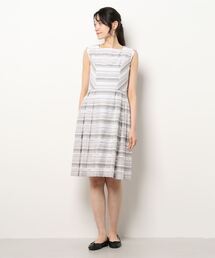 HANAE MORI ALMA EN ROSE（ハナエモリ アルマ・アン・ローズ）の