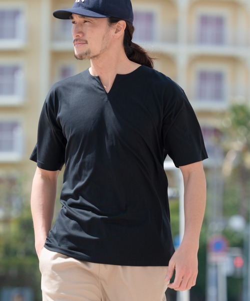 Blue Standard （ブルースタンダード）の「【BLUE STANDARD/ブルースタンダード】汗染みの目立ちにくいTシャツ ゼロステイン　撥水性　 UVカット　キーネックTシャツ（Tシャツ/カットソー・メンズ・ホワイト/チャコールグレー/ブラック/ネイビー/グレー/オリーブ/サックスブルー/ライトベージュ・SMALL/MEDIUM/LARGE/X-LARGE）」の3枚目の写真