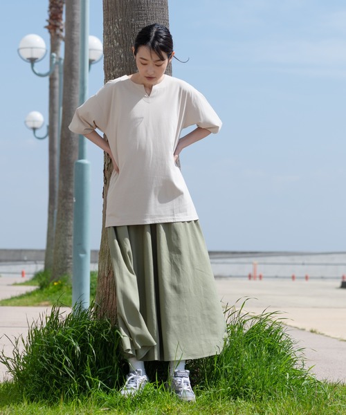 Blue Standard （ブルースタンダード）の「【BLUE STANDARD/ブルースタンダード】汗染みの目立ちにくいTシャツ ゼロステイン　撥水性　 UVカット　キーネックTシャツ（Tシャツ/カットソー・メンズ・ホワイト/チャコールグレー/ブラック/ネイビー/グレー/オリーブ/サックスブルー/ライトベージュ・SMALL/MEDIUM/LARGE/X-LARGE）」の22枚目の写真