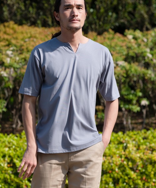 Blue Standard （ブルースタンダード）の「【BLUE STANDARD/ブルースタンダード】汗染みの目立ちにくいTシャツ ゼロステイン　撥水性　 UVカット　キーネックTシャツ（Tシャツ/カットソー・メンズ・ホワイト/チャコールグレー/ブラック/ネイビー/グレー/オリーブ/サックスブルー/ライトベージュ・SMALL/MEDIUM/LARGE/X-LARGE）」の21枚目の写真