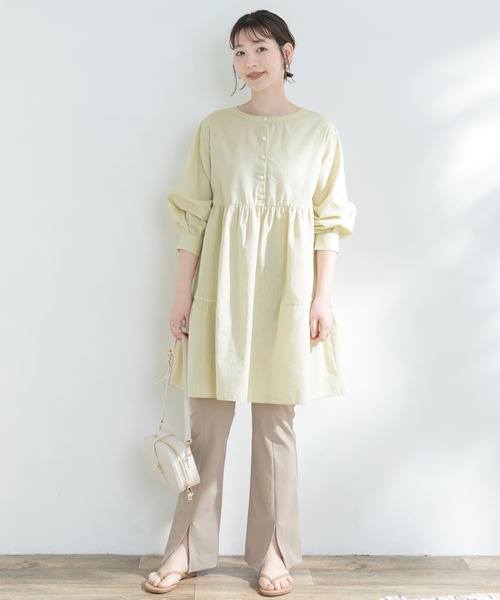 F by ROSSO(エフバイロッソ)の「F by ROSSO イージーケアリネンティアードチュニック(シャツ/ブラウス・レディース・ブラウン/オフホワイト/イエロー・FREE)」の20枚目の写真
