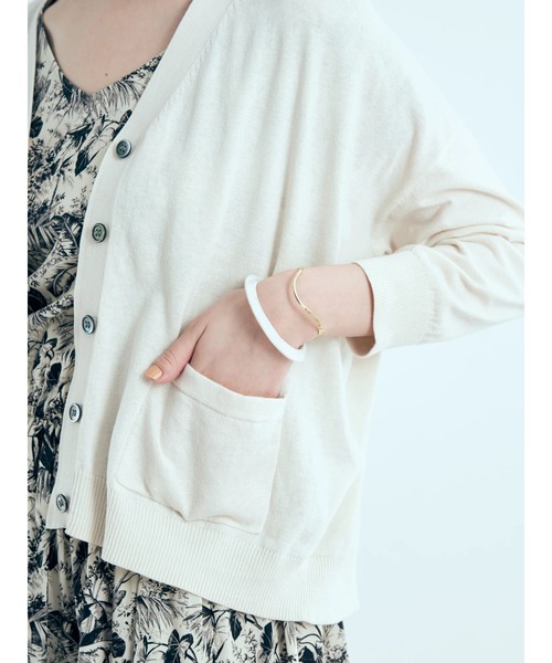 YECCA VECCA（イェッカヴェッカ）の「Ｖネック7分袖カーディガン（カーディガン/ボレロ・レディース・ネイビー/ピンク/ブルー/アイボリー・FREE）」の18枚目の写真