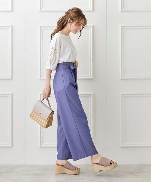 couture brooch（クチュールブローチ）の「◆【新色追加入荷！！】UVケア/接触冷感/洗える　フラワー刺繍ドルマンスリーブプルオーバー（Tシャツ/カットソー・レディース・ブラック/オフホワイト/サックスブルー/ベビーピンク/ブラック系2/黄緑系/ピンク系その他/ホワイト系9/ブラック系7/ライトグレー系7・40/38/42/36）」の17枚目の写真