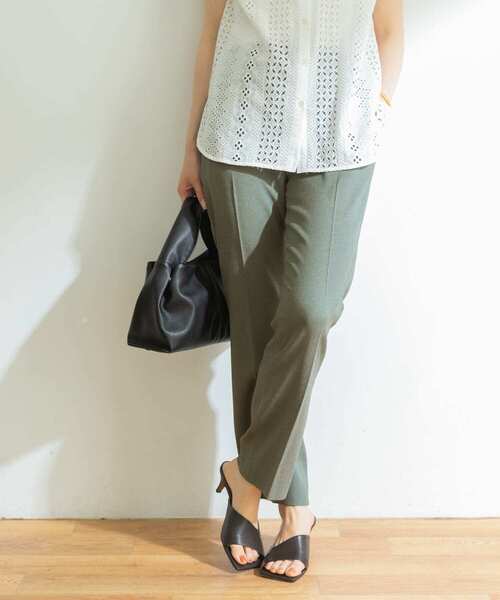 URBAN RESEARCH（アーバンリサーチ）の「リネンライクセミフレアイージーパンツ（その他パンツ・レディース・ブラック/グリーン/ベージュ・38/36）」の3枚目の写真