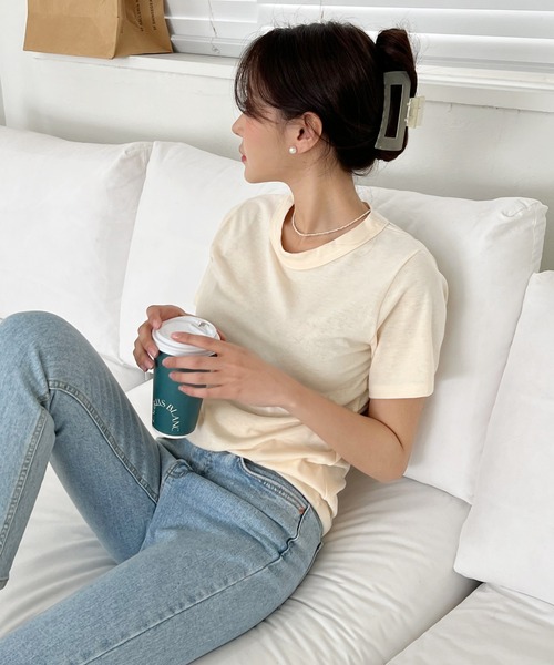 by muni:r（バイ ムニール）の「5COLORベーシックTシャツ（Tシャツ/カットソー・レディース・アイボリー/ブラック/ミント/パープル/イエロー・FREE）」の5枚目の写真