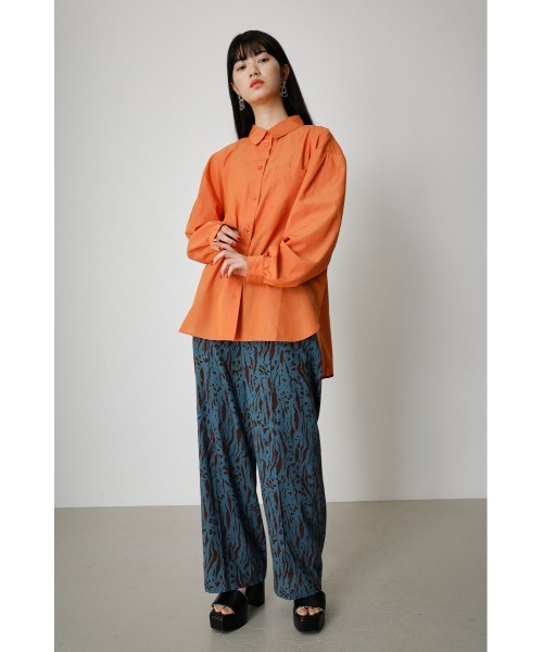 AZUL by moussy（アズールバイマウジー）の「LINEN LIKE COLOR SHIRT/リネンライクカラーシャツ（シャツ/ブラウス・レディース・オレンジ系その他/ライトブルー/オフホワイト・SMALL/MEDIUM）」の18枚目の写真