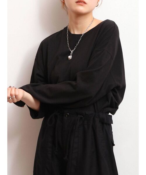 Ungrid(アングリッド)の「ラウンドロングスリーブTee(Tシャツ/カットソー・レディース・ブラック/オフホワイト・FREE)」の10枚目の写真