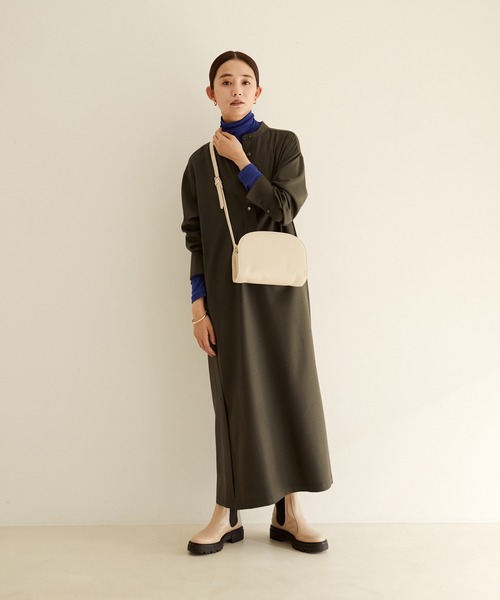 SALON adam et rope'（サロン アダム エ ロペ）の「[ご好評につき新色登場！]【WEB限定】ハーフムーンショルダーバッグ4（ショルダーバッグ・レディース・ブラック/パープル/オフホワイト/グリーン・FREE）」の8枚目の写真