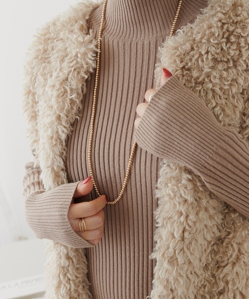 natural couture(ナチュラルクチュール)の「ロングボールチェーンネックレス(ネックレス・レディース・シルバー/ゴールド・FREE)」の2枚目の写真