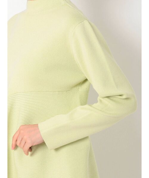 ELENDEEK（エレンディーク）の「フォーミーフレアニット（ニット/セーター・レディース・ブラック/ライトベージュ/ライム・FREE）」の21枚目の写真