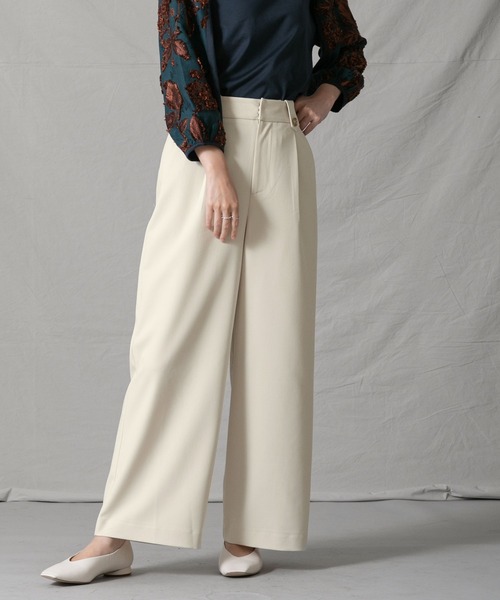 Gready Brilliant（グレディブリリアン）の「ＴＲツイルタックセミワイドパンツ（その他パンツ・レディース・グレイッシュベージュ/ブルーグリーン・38/36）」の22枚目の写真