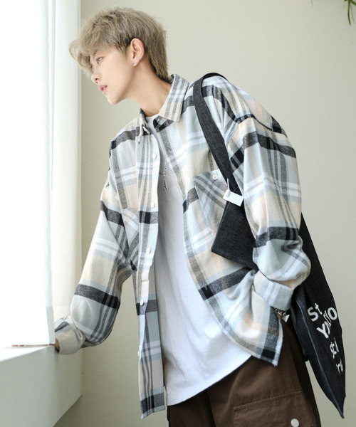 neos(ネオス)の「【neos -addictive design-】ルーズシルエット レトロ チェック オーバー ツイル シャツ(シャツ/ブラウス・メンズ・ネイビー/レッド/ブラウン/ベージュ・MEDIUM/LARGE/X-LARGE)」の3枚目の写真