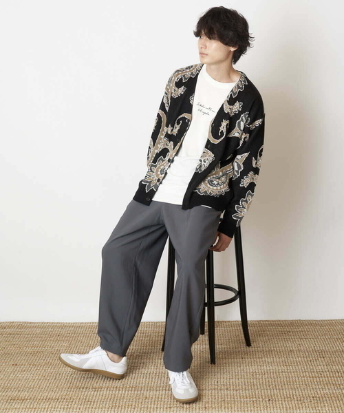 a.v.v（アーヴェヴェ）の「ペイズリー柄ワイドシルエットカーディガン（カーディガン/ボレロ・メンズ・ブラック/ライトブラウン・46/48）」の5枚目の写真