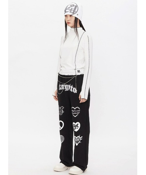 TARGETTO(ターゲット)の「A'GEM/9 × .kom『TARGETTO/ターゲット』LINING WARMER TURTLENECK/ウォーマータートルネック(Tシャツ/カットソー・レディース・ブラック/ホワイト・FREE)」の5枚目の写真