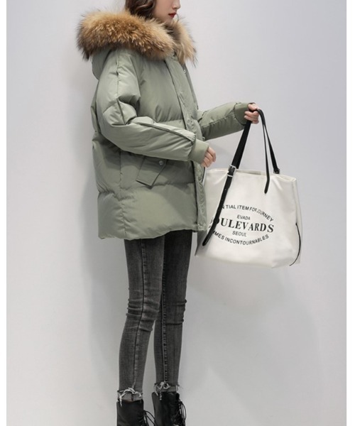 Ritzy（リッツィー）の「ファー付きエコダウンジャケット（ダウンジャケット/コート・レディース・ブラック/グリーン/アイボリー・M/L）」の5枚目の写真