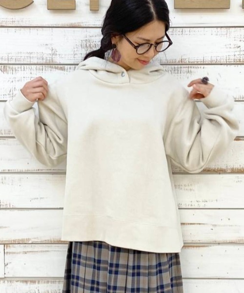 studio CLIP（スタディオクリップ）の「裏起毛フードパーカー（パーカー・レディース・アイボリー/ライトグレー/パープル/マスタード・FREE）」の2枚目の写真