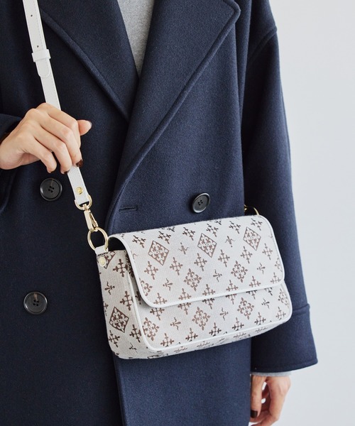 russet(ラシット)の「カラーパイピングショルダーバッグ(CE-589)(ショルダーバッグ・レディース・ホワイト/ピンク/イエロー/イエロー系その他/ベージュ/ライトグレー・FREE)」の2枚目の写真