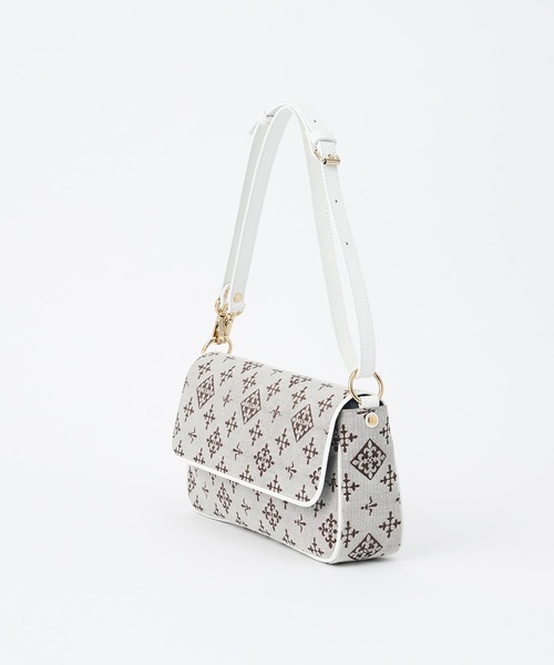 russet(ラシット)の「カラーパイピングショルダーバッグ(CE-589)(ショルダーバッグ・レディース・ホワイト/ピンク/イエロー/イエロー系その他/ベージュ/ライトグレー・FREE)」の19枚目の写真