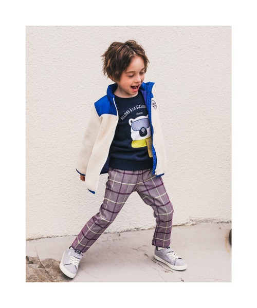 BeBe（ベベ）の「BeBe/裏毛裏起毛シロクマトレーナー(80~140cm)（スウェット・キッズ・ブルー/ネイビー・120/140/130/80/100/110/90）」の5枚目の写真