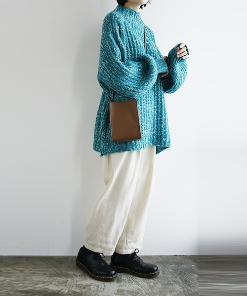 and it_（アンドイット）の「ローゲージミックスカラーニット（ニット/セーター・レディース・ベージュ/ブラック/ブルー・M/L）」の7枚目の写真