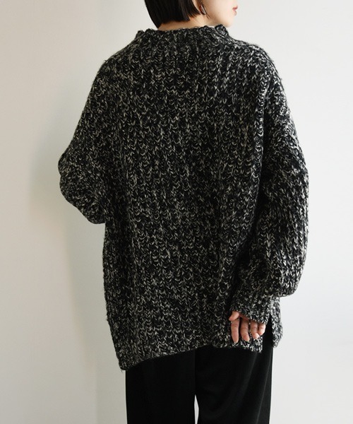 and it_（アンドイット）の「ローゲージミックスカラーニット（ニット/セーター・レディース・ベージュ/ブラック/ブルー・M/L）」の12枚目の写真