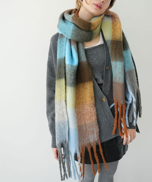 SLOBE citron.（スローブシトロン）の「SLOBE citron. CHECK MOHAIR STOLE（マフラー・レディース・ピンク/グリーン/ブラウン・FREE）」の2枚目の写真