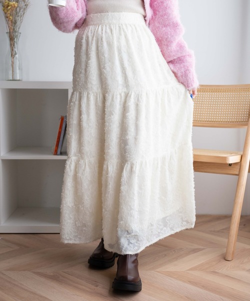 WEGO（ウィゴー）の「WEGO/フラワーシャギーティアードスカート（スカート・レディース・アイボリー/ブラック・FREE）」の9枚目の写真