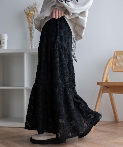 WEGO（ウィゴー）の「WEGO/フラワーシャギーティアードスカート（スカート・レディース・アイボリー/ブラック・FREE）」の7枚目の写真