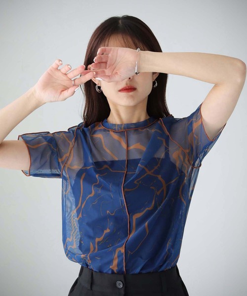 cheriella（シェリエラ）の「【cheriella】WEB限定マーブルハイネックシアートップス半袖　新色追加（Tシャツ/カットソー・レディース・グレイッシュベージュ/ブラック/ブルー/カーキ/グレー/ブルーグリーン/グレー系その他/ワイン・M）」の11枚目の写真