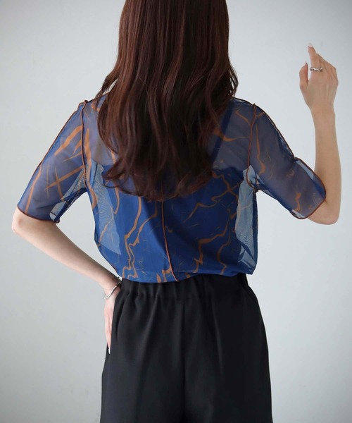 cheriella（シェリエラ）の「【cheriella】WEB限定マーブルハイネックシアートップス半袖　新色追加（Tシャツ/カットソー・レディース・グレイッシュベージュ/ブラック/ブルー/カーキ/グレー/ブルーグリーン/グレー系その他/ワイン・M）」の14枚目の写真