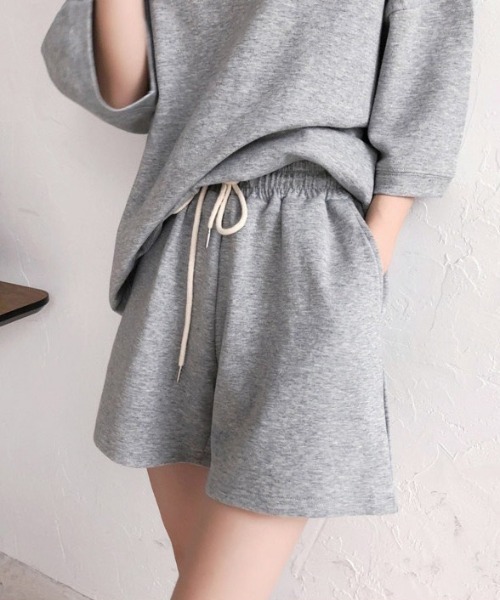 wears（ウェアーズ）の「【セットアップ】無地 カジュアルルームウェア（ルームウェア/パジャマ・レディース・ブラック/グレー/ホワイト・FREE）」の18枚目の写真