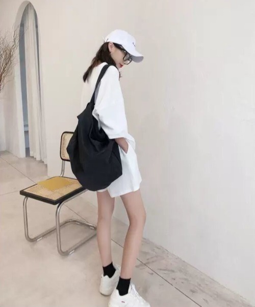 wears（ウェアーズ）の「【セットアップ】無地 カジュアルルームウェア（ルームウェア/パジャマ・レディース・ブラック/グレー/ホワイト・FREE）」の11枚目の写真