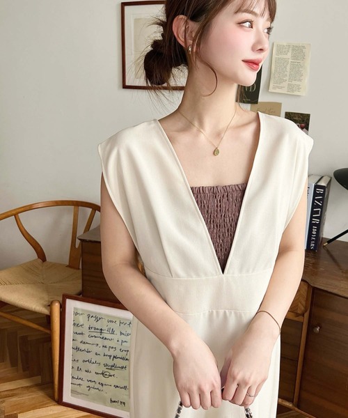 moment+（モーメントプラス）の「リネンライクVネックジャンパースカート（ジャンパースカート・レディース・ブラウン/キャメル/ブラック/アイボリー・M/L）」の13枚目の写真