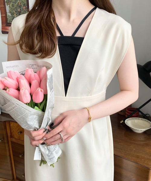 moment+（モーメントプラス）の「リネンライクVネックジャンパースカート（ジャンパースカート・レディース・ブラウン/キャメル/ブラック/アイボリー・M/L）」の19枚目の写真