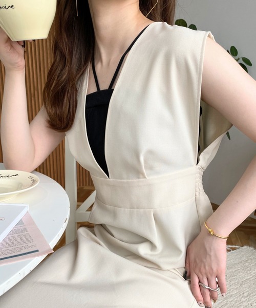 moment+（モーメントプラス）の「リネンライクVネックジャンパースカート（ジャンパースカート・レディース・ブラウン/キャメル/ブラック/アイボリー・M/L）」の20枚目の写真