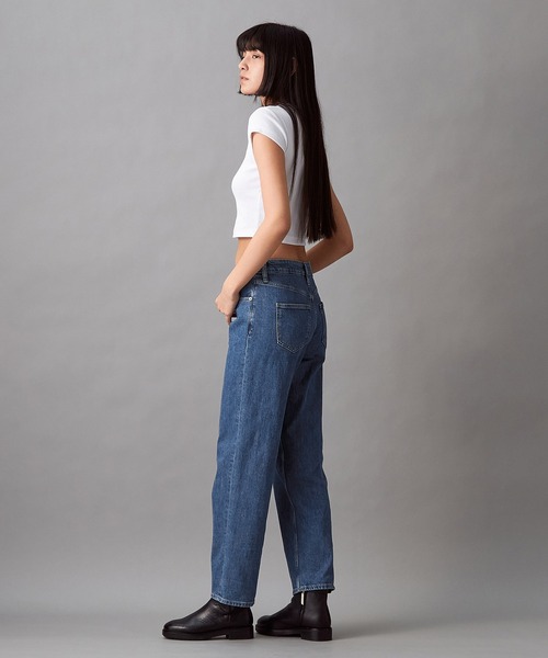 Calvin Klein（カルバン・クライン）の「モノグラム ロゴ ベイビーTシャツ（Tシャツ/カットソー・レディース・ブラック/ホワイト/グリーン系その他/ピンク・S/M/L/XS）」の20枚目の写真