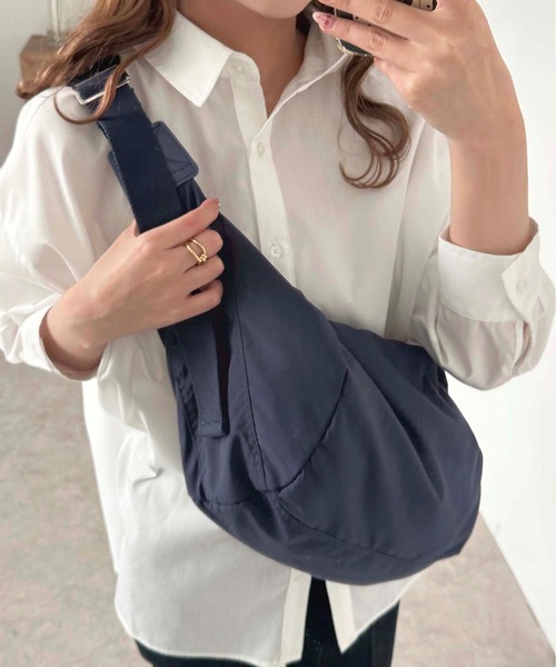 apres jour(アプレジュール)の「【apres jour×ARIAZ】ショルダーバッグ(ショルダーバッグ・レディース・アイボリー/ブラック/ピンク/カーキ/オフホワイト/ベージュ/ネイビー・FREE)」の19枚目の写真